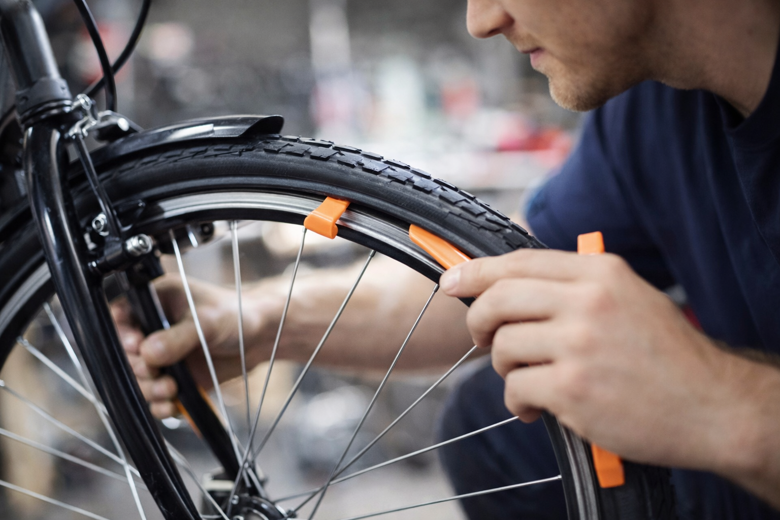 Puncture repair on a bicycle tyre